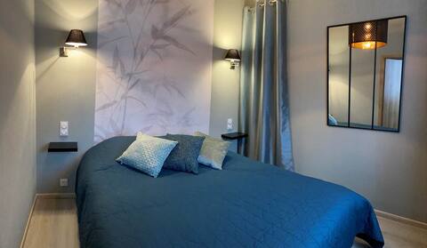 private spa with bedroom/breakfast