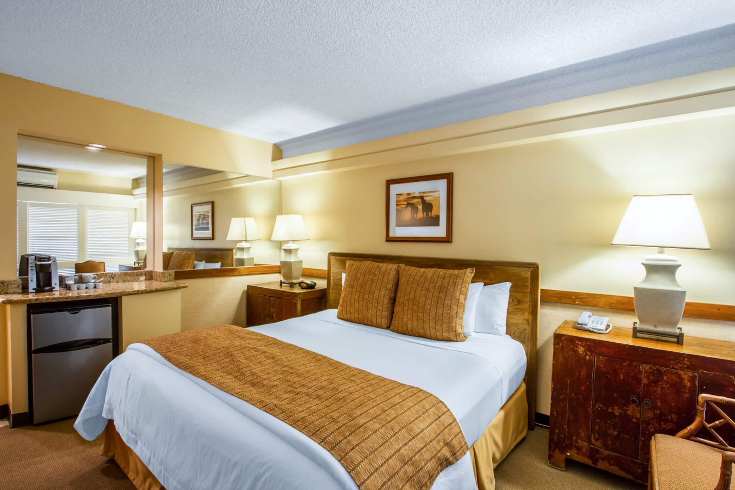 Deluxe King Room at The Equus - Image 5