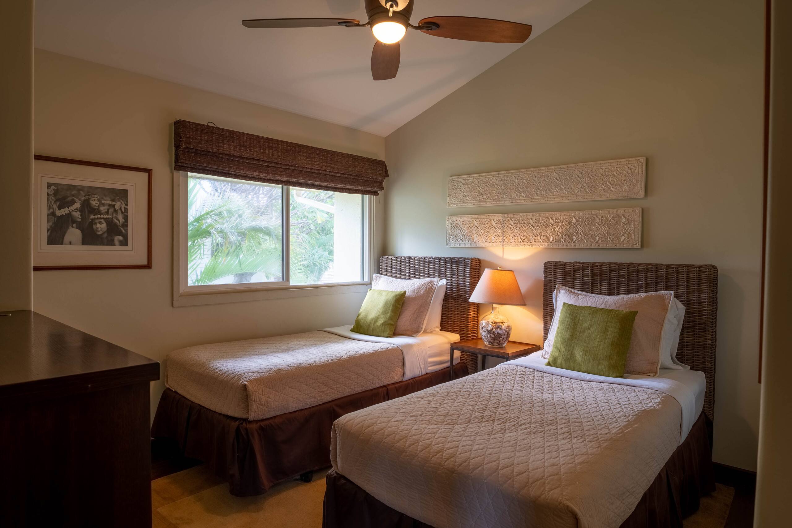 Condo in Wailuku · ★4.69 · 2 bedrooms · 3 beds · 2 baths - Image 19