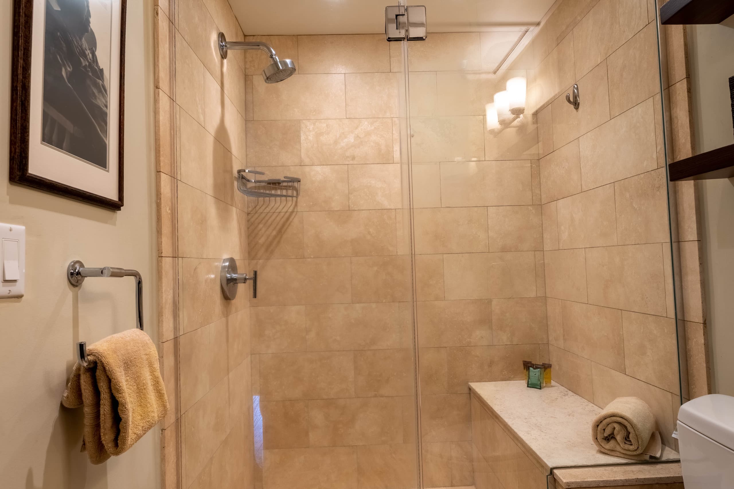 Condo in Wailuku · ★4.69 · 2 bedrooms · 3 beds · 2 baths - Image 26