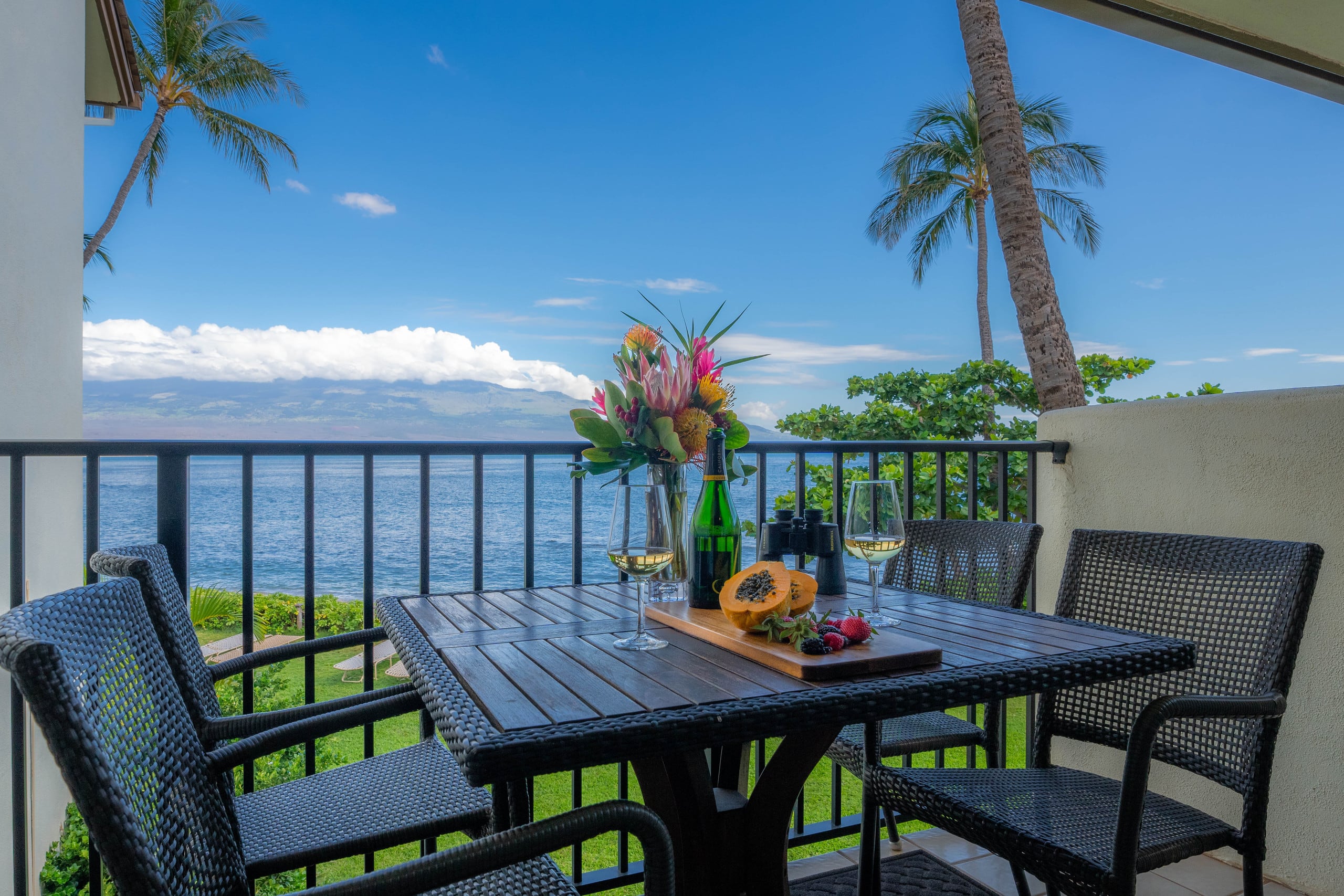 Condo in Wailuku · ★4.69 · 2 bedrooms · 3 beds · 2 baths - Image 2