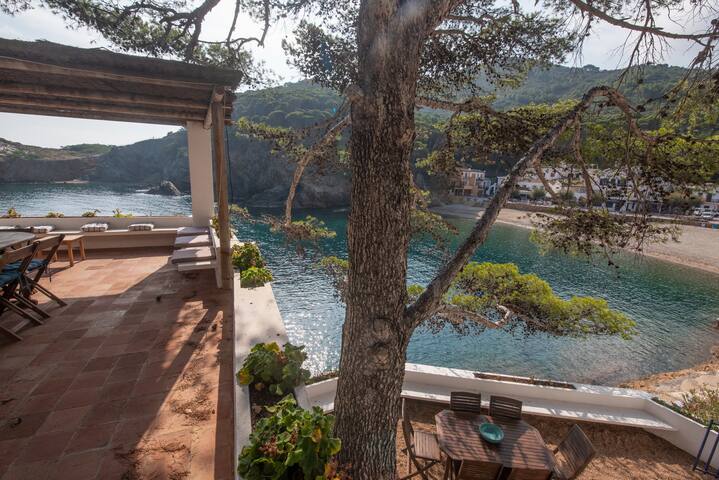 Sweet Home Costa Brava managed Airbnb listing 2