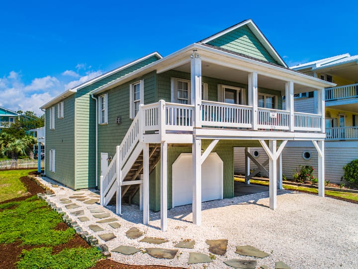 A Lo Largo De La Costa: Casa De 4 Dormitorios / 3 Baños En Kure Beach, Para 12 Personas - Kure Beach, NC