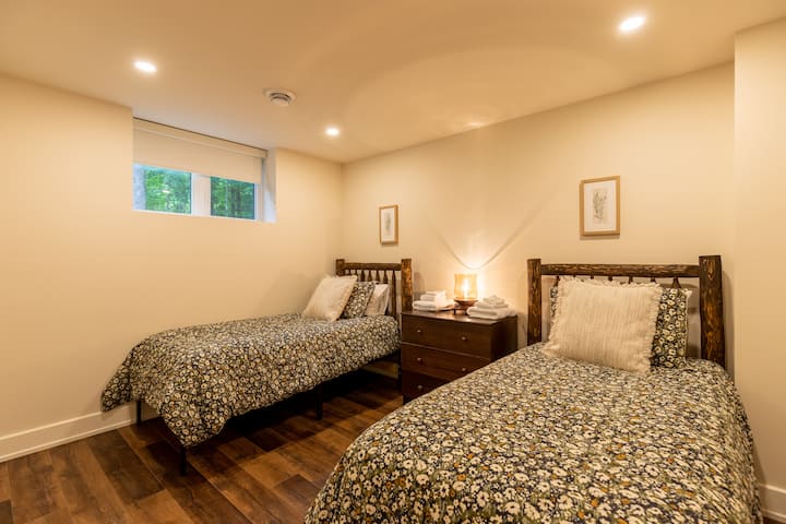 Chumba cha chini cha kulala chenye vyumba 2 vya kulala (6)