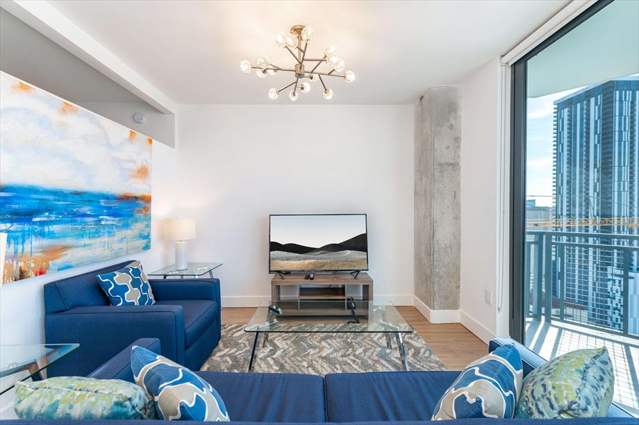 Top Airbnb: Miami Worldcenter Studio with Gorgeous Pool in Mdcc