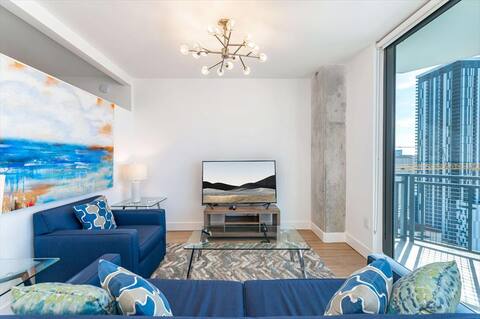 Top Airbnb: Miami Worldcenter Studio with Gorgeous Pool in Mdcc