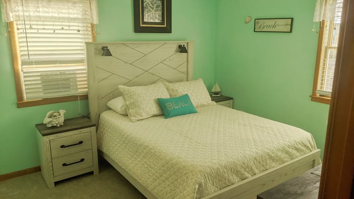 Mid Level Queen Bedroom 2