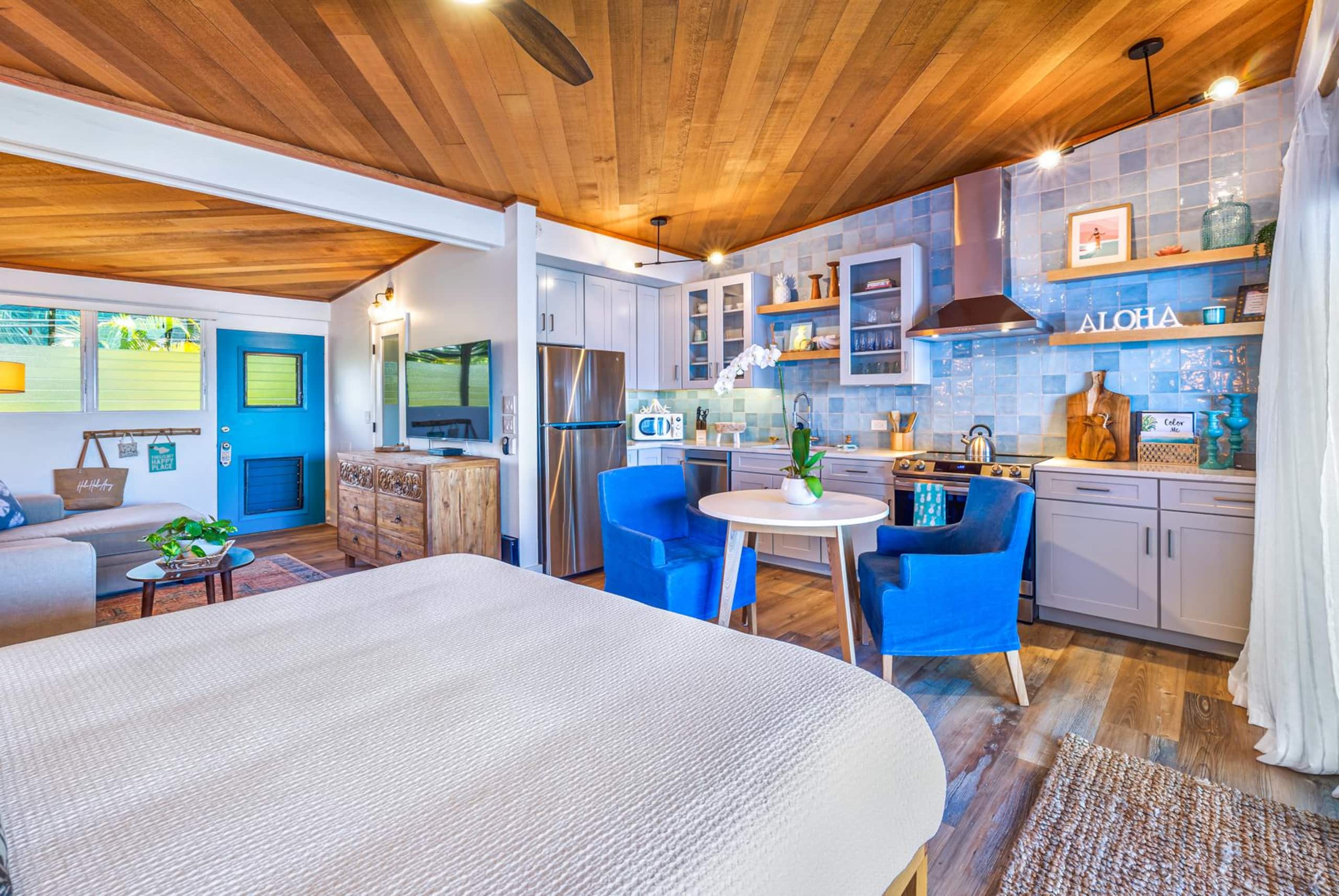 Condo in Lahaina · ★5.0 · 1 bedroom · 1 bed · 1 bath - Image 11