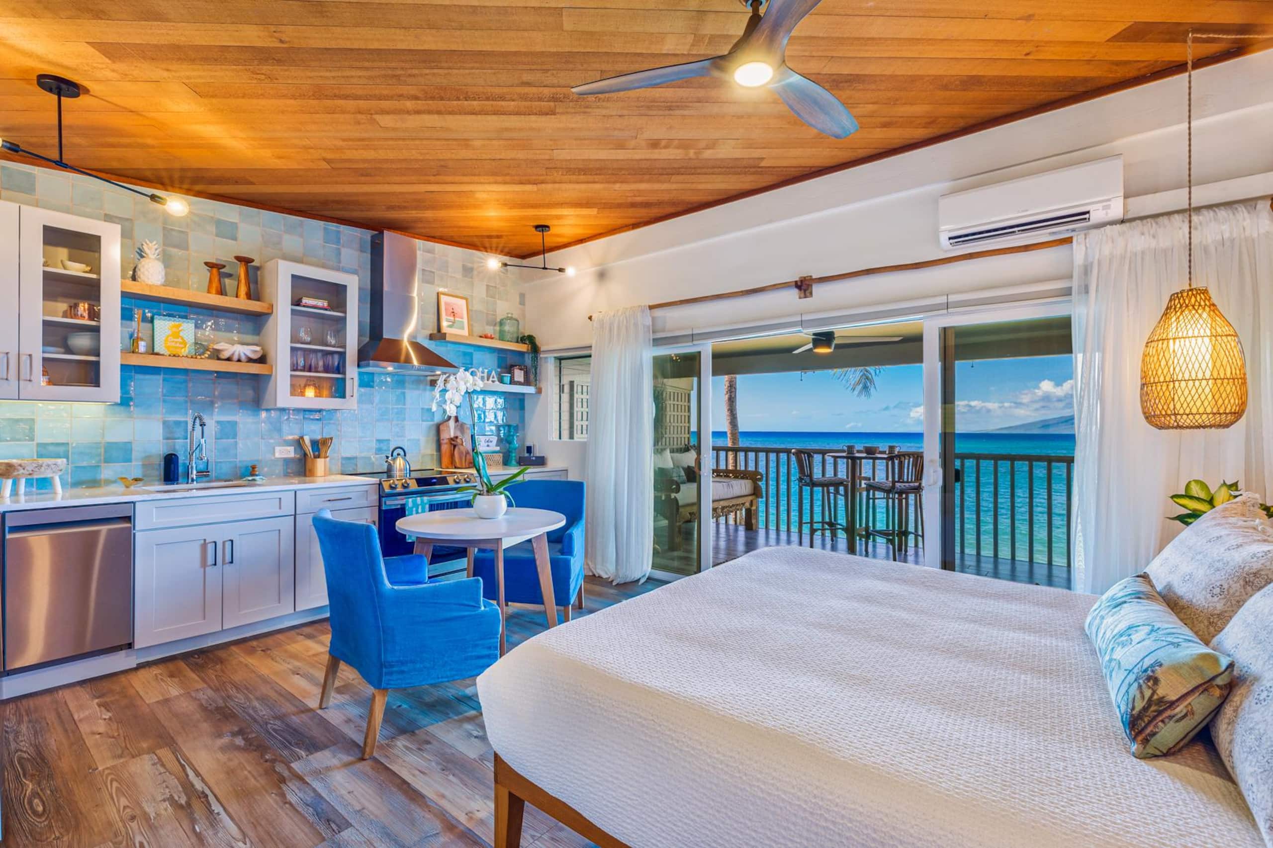 Condo in Lahaina · ★5.0 · 1 bedroom · 1 bed · 1 bath - Image 4
