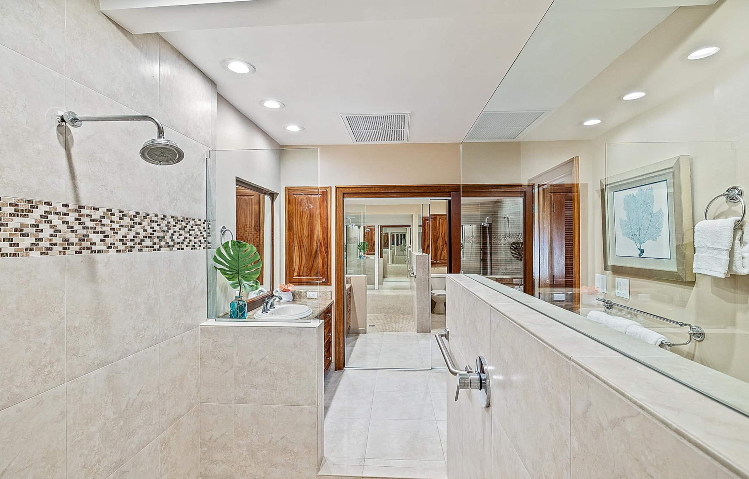 Condo in Lahaina · ★4.81 · 1 bedroom · 2 beds · 2 baths - Image 29