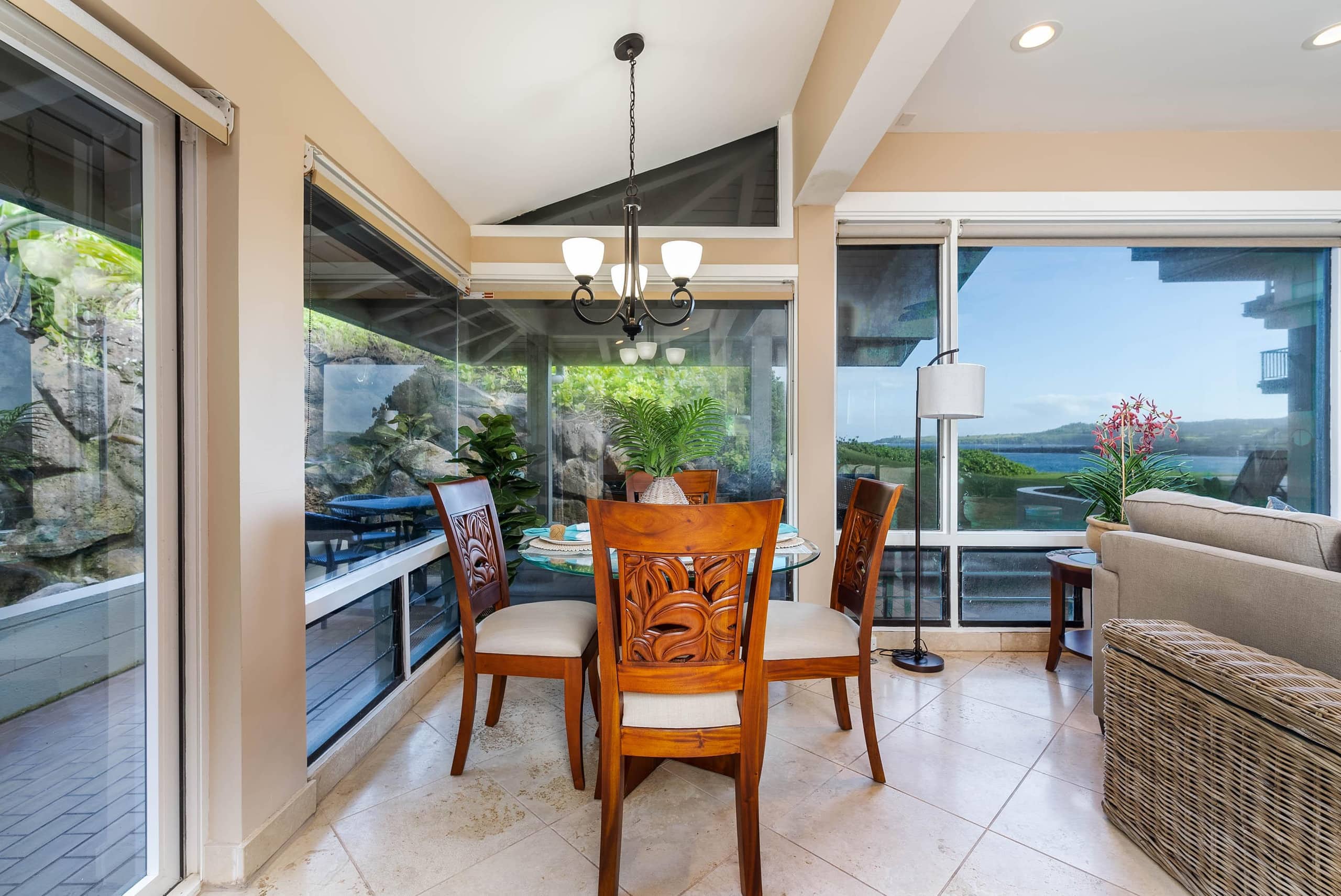 Condo in Lahaina · ★4.81 · 1 bedroom · 2 beds · 2 baths - Image 17