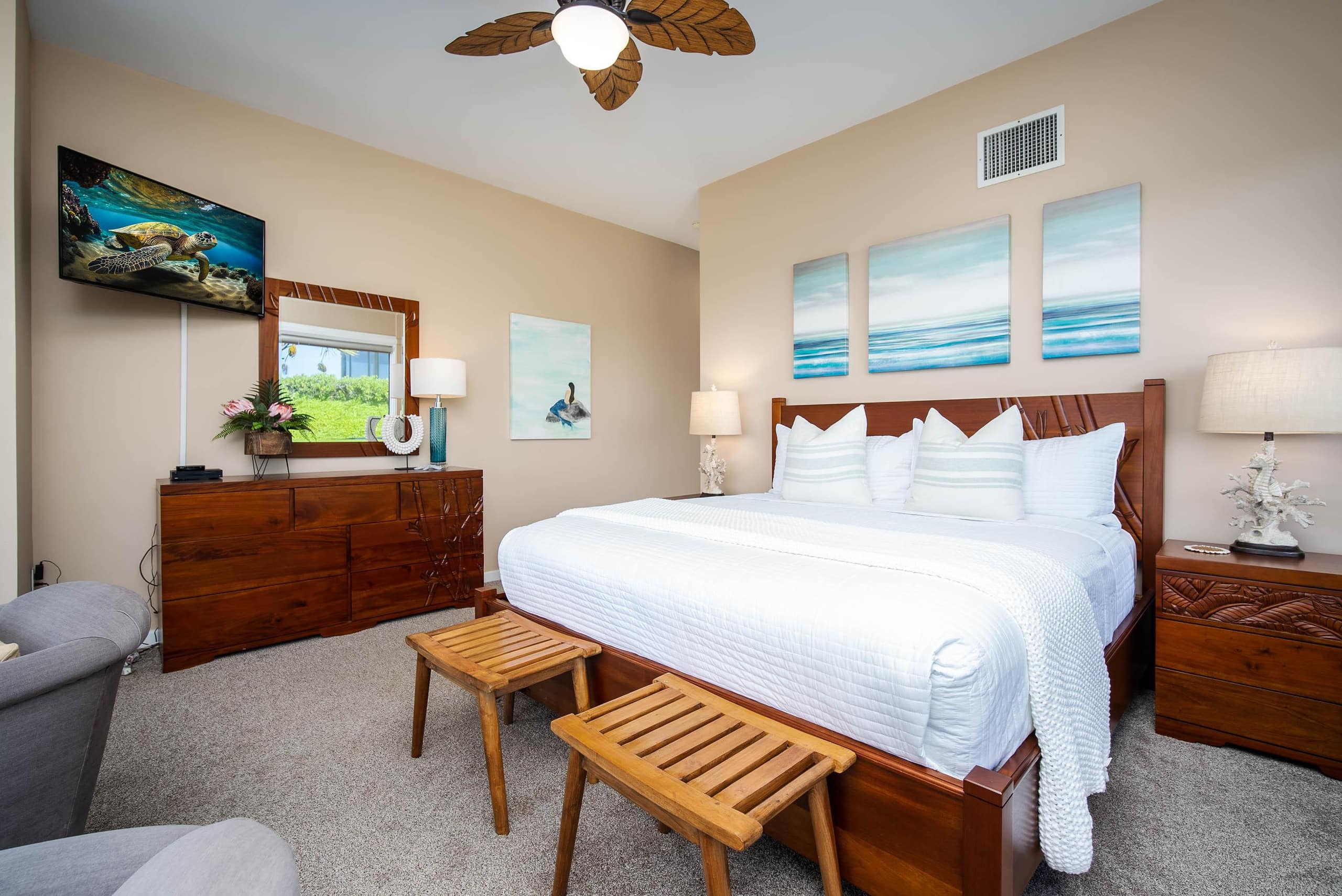 Condo in Lahaina · ★4.81 · 1 bedroom · 2 beds · 2 baths - Image 4