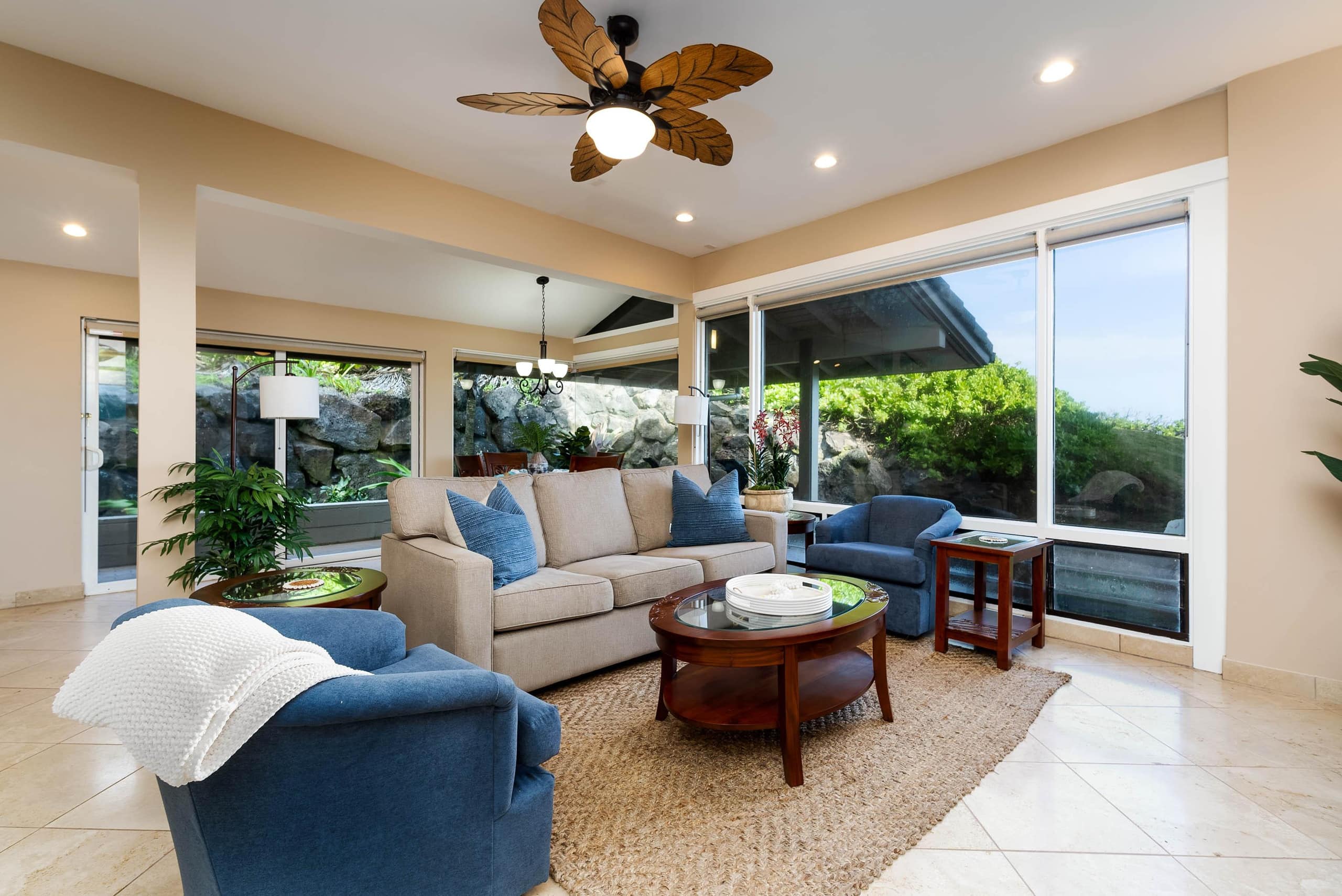 Condo in Lahaina · ★4.81 · 1 bedroom · 2 beds · 2 baths - Image 14