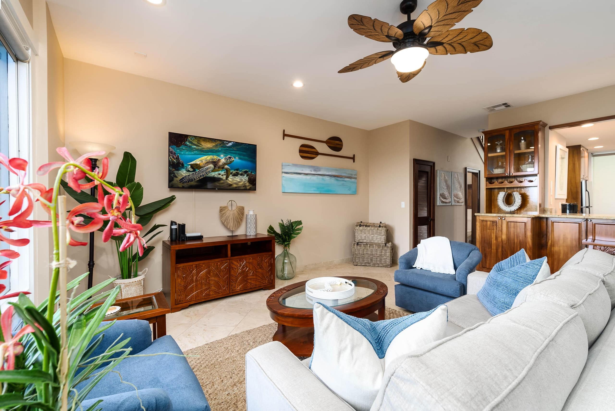 Condo in Lahaina · ★4.81 · 1 bedroom · 2 beds · 2 baths - Image 18