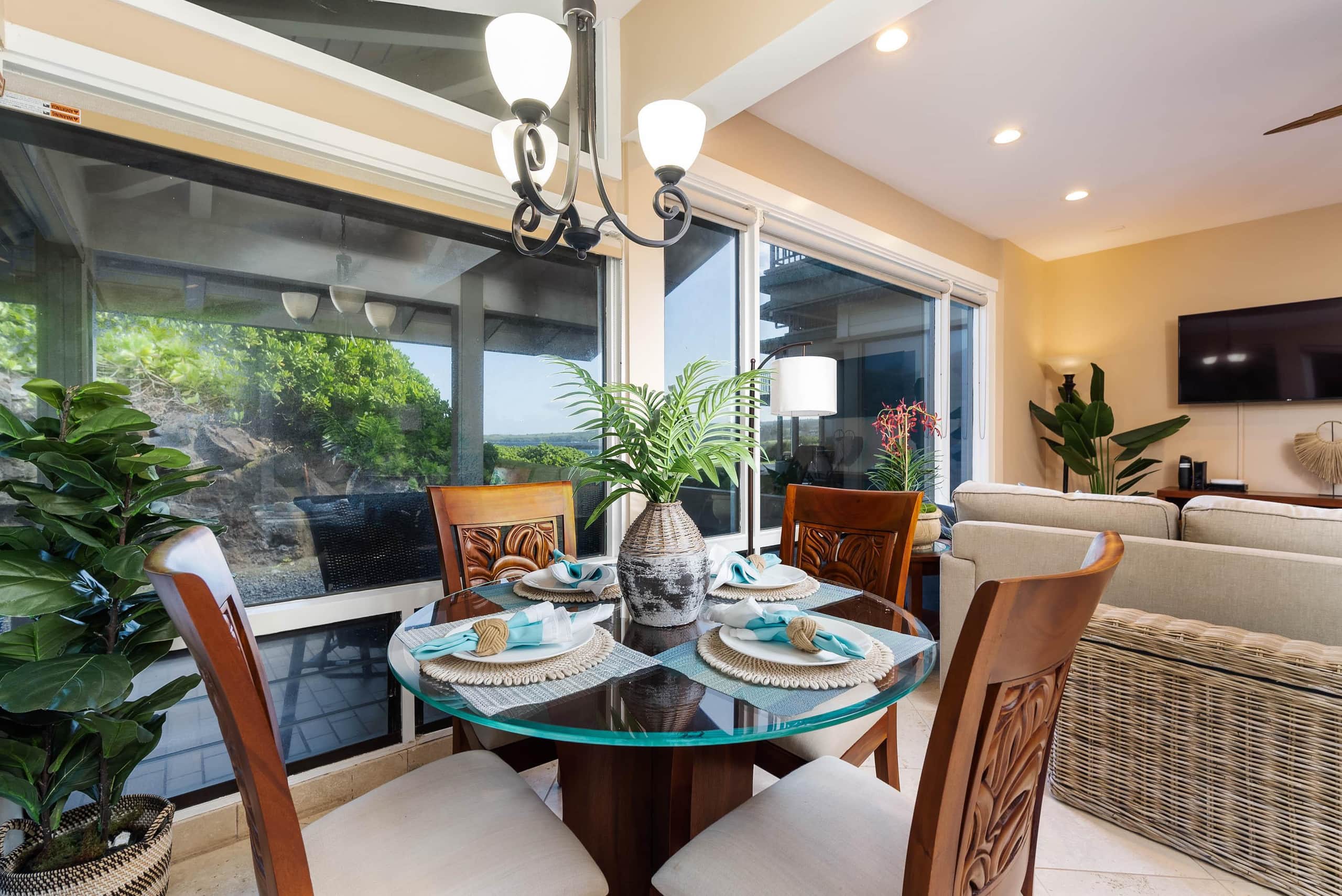 Condo in Lahaina · ★4.81 · 1 bedroom · 2 beds · 2 baths - Image 16