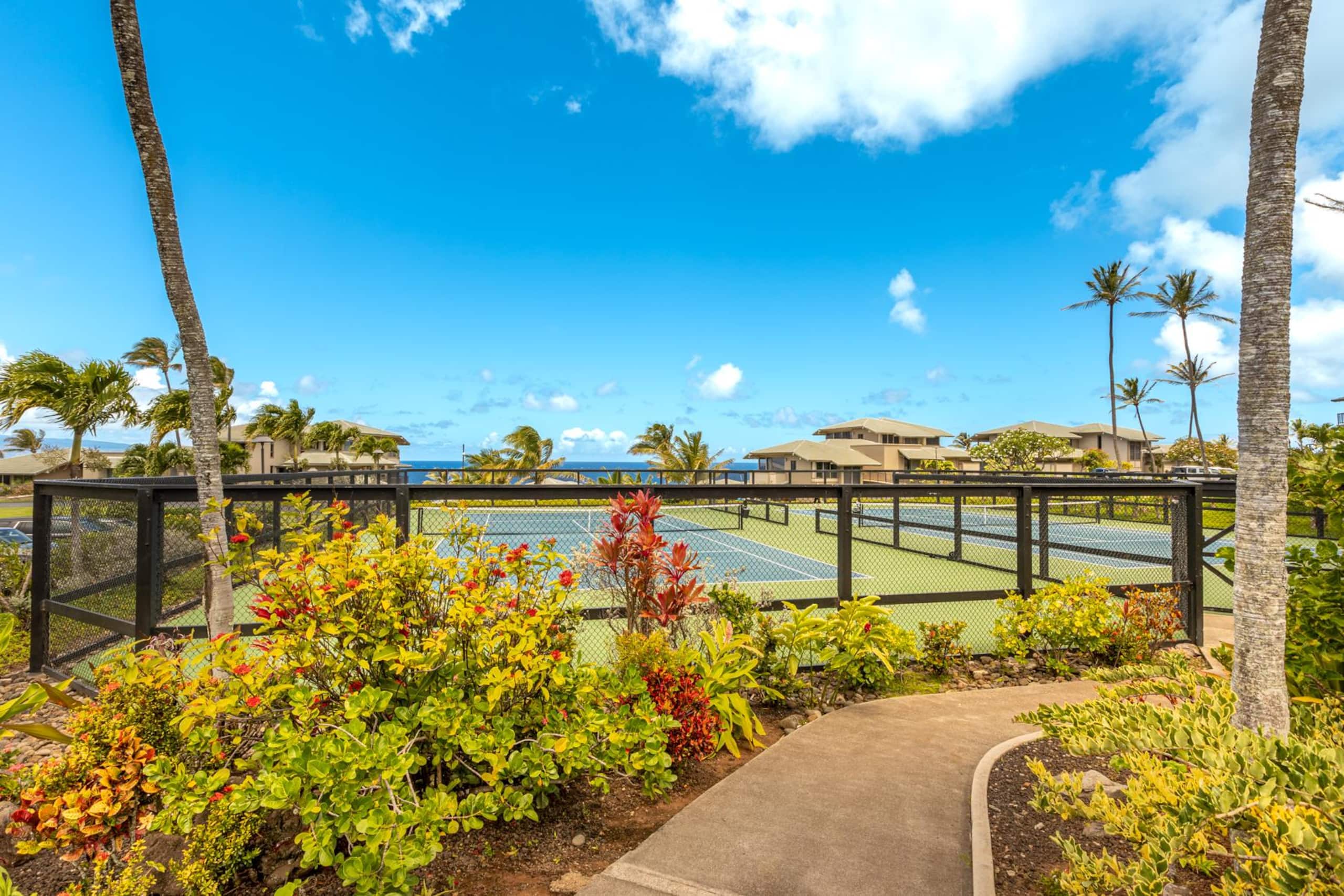 Condo in Lahaina · ★4.81 · 1 bedroom · 2 beds · 2 baths - Image 45