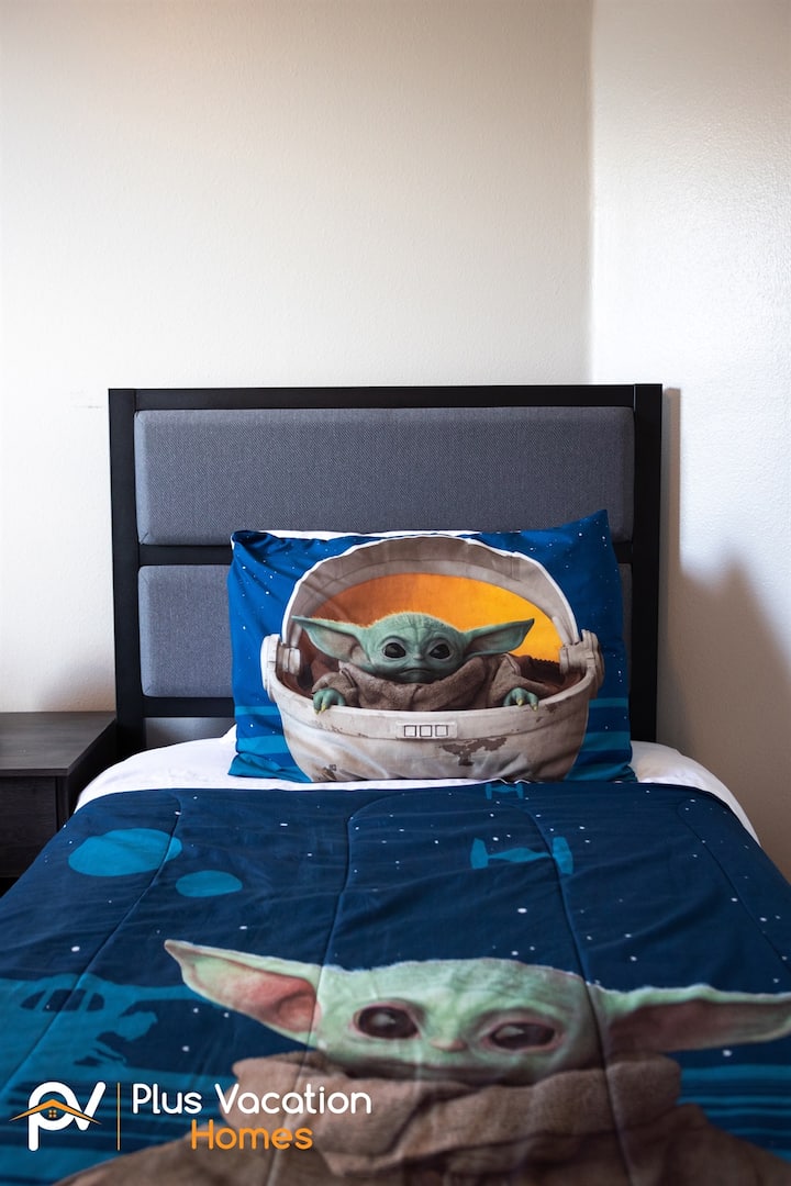 Clean sanitized linens 