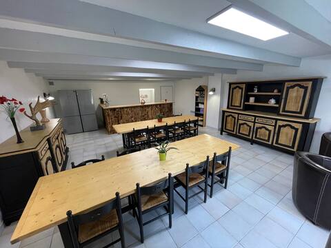 Les Trois Cèdres - House of 350 m² with swimming p