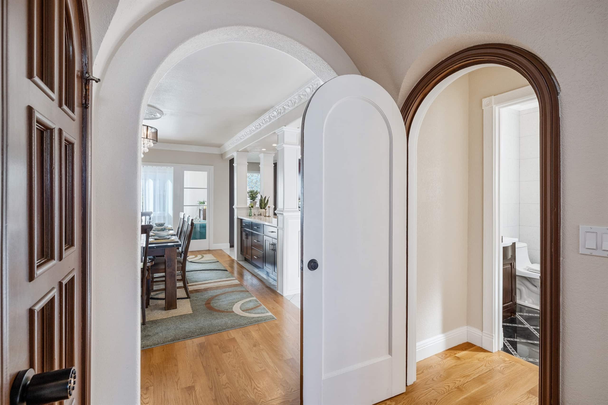 Home in San Francisco · ★4.97 · 4 bedrooms · 6 beds · 3 baths - Image 86