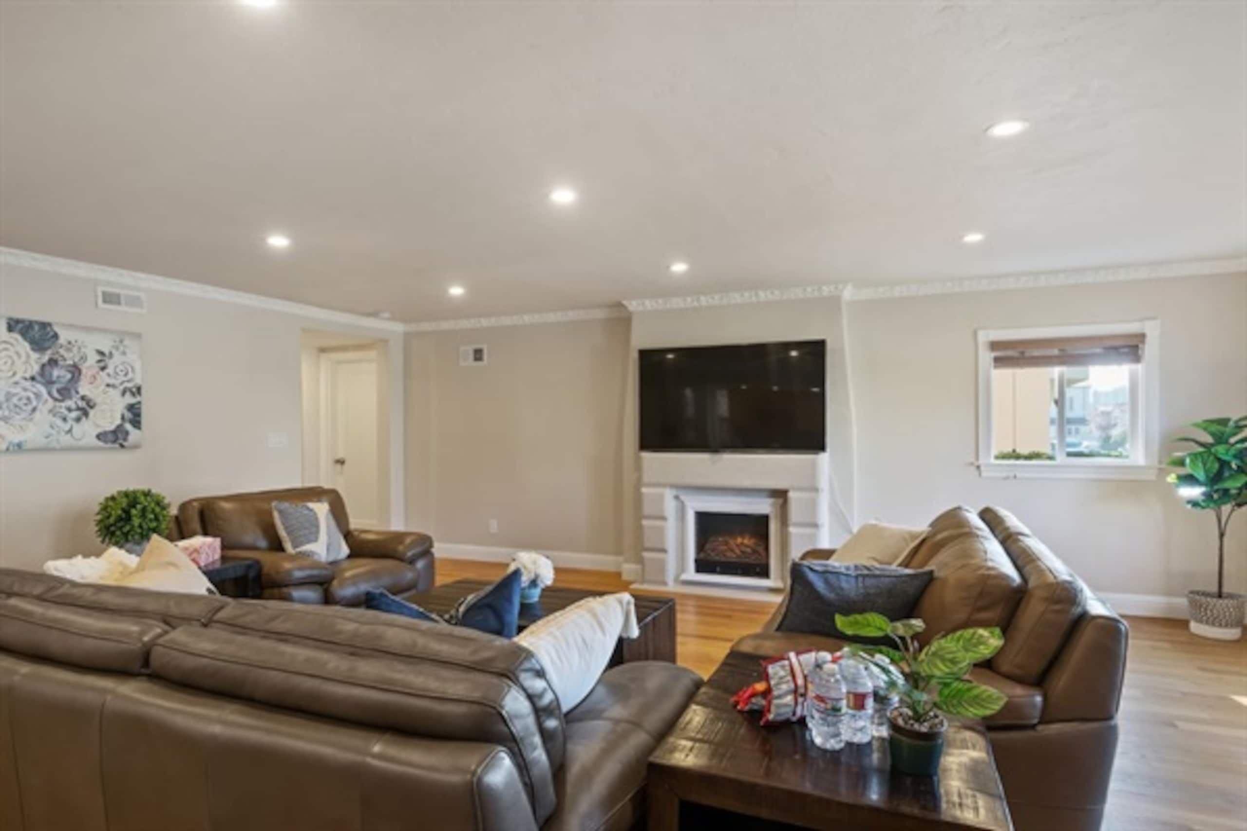 Home in San Francisco · ★4.97 · 4 bedrooms · 6 beds · 3 baths - Image 7