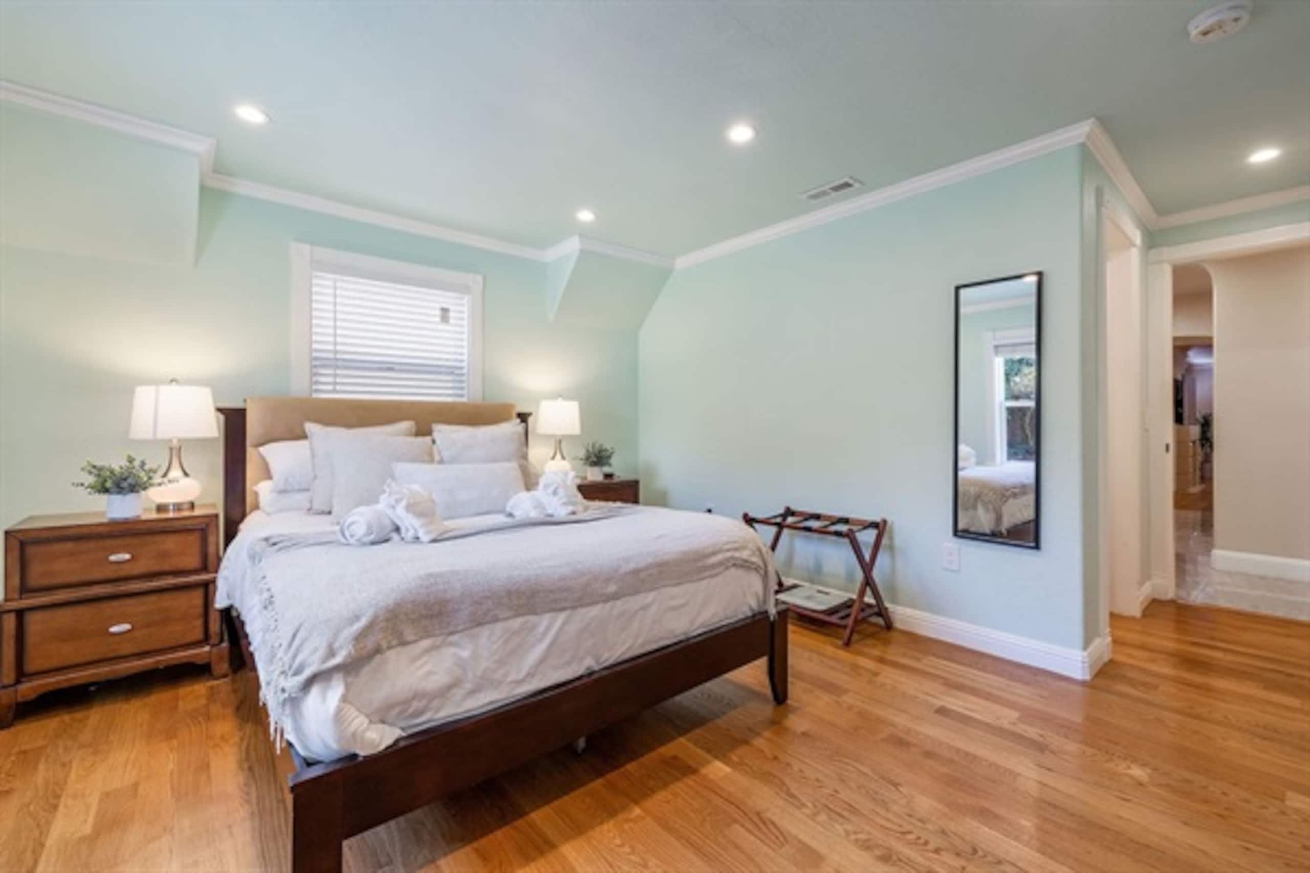 Home in San Francisco · ★4.97 · 4 bedrooms · 6 beds · 3 baths - Image 36