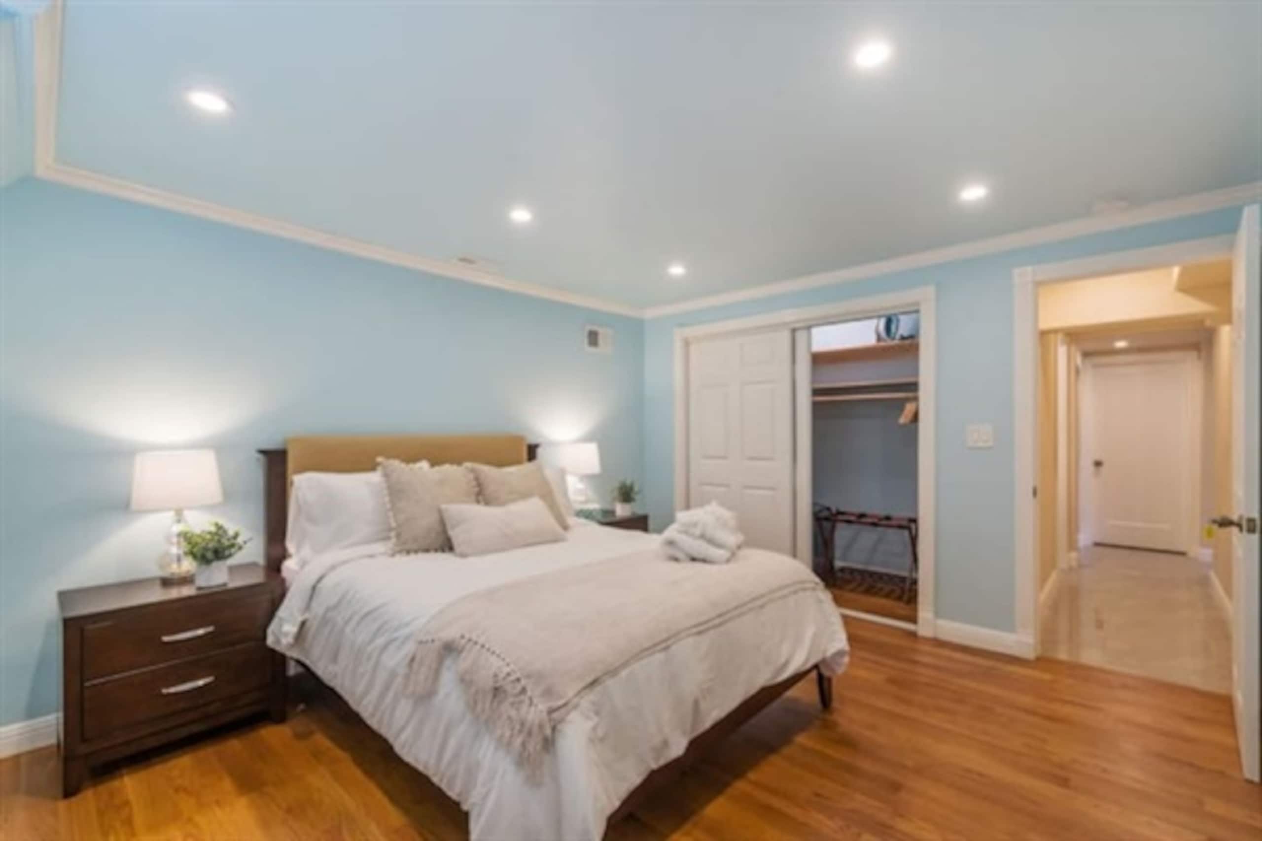 Home in San Francisco · ★4.97 · 4 bedrooms · 6 beds · 3 baths - Image 51