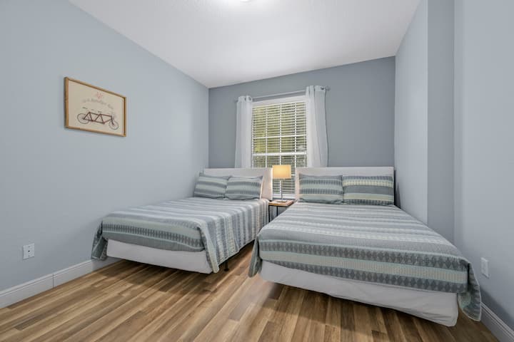 High_4102_Breakview_Dr-103-18