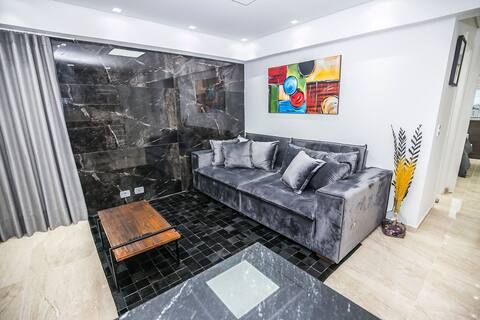 2-Bedroom Apartment on the 35th Floor with 2 Spots - SEV3507