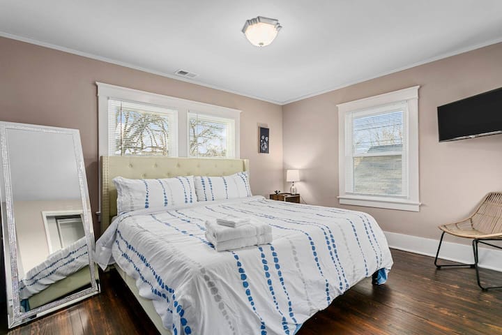 Lart Dhoma e gjumit King #2