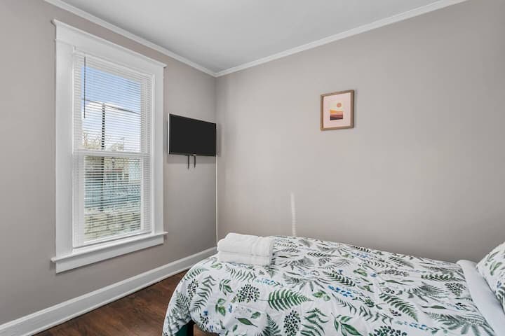 Kati kryesor - Dhomë gjumi e plotë nr. 5