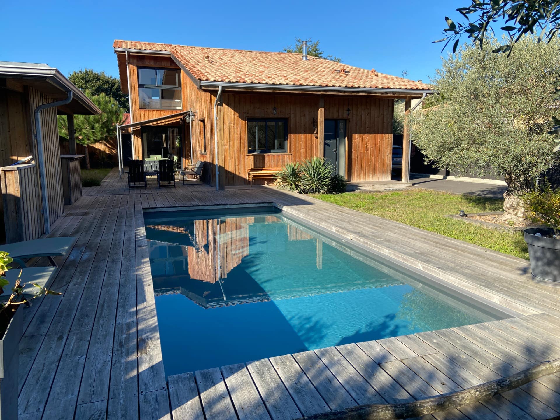 Sumptuous Cap Ferret Style House