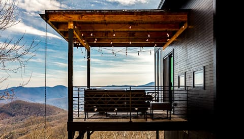Modern Mountain Villa with Panoramic Views