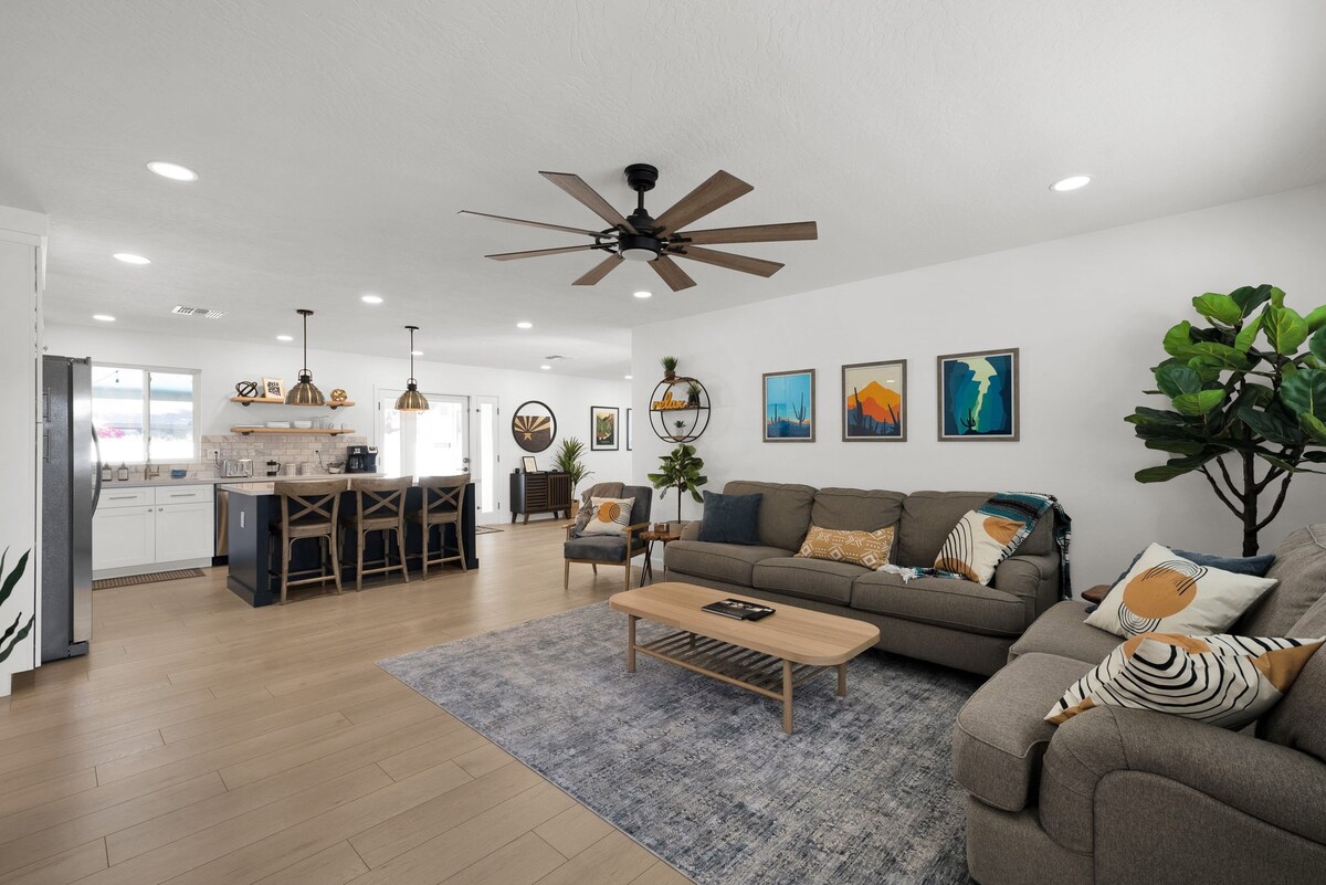 Top Airbnb: Modern Home w/ Pool Near ASU & Scottsdale in Tempe