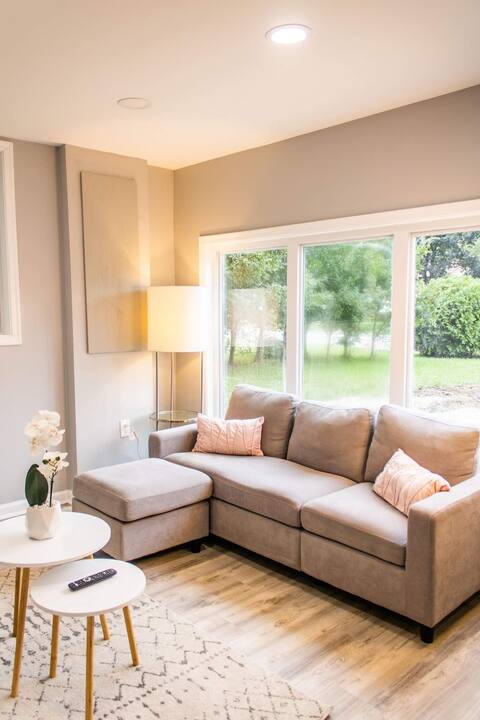 Breathtaking Suite- 2 Bed, 1 Bath Near DC