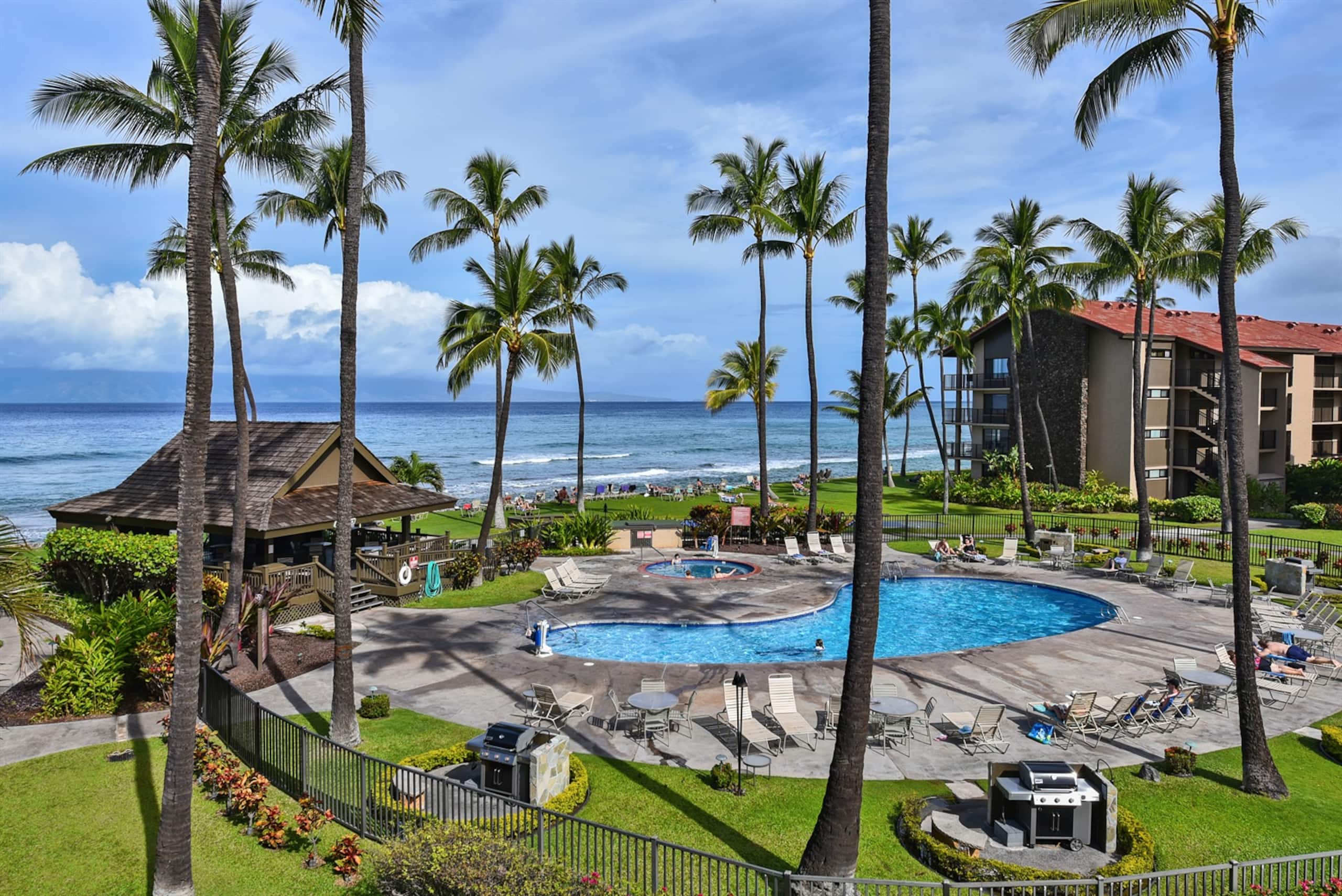 Condo in Lahaina · ★4.63 · 2 bedrooms · 3 beds · 2 baths - Image 33