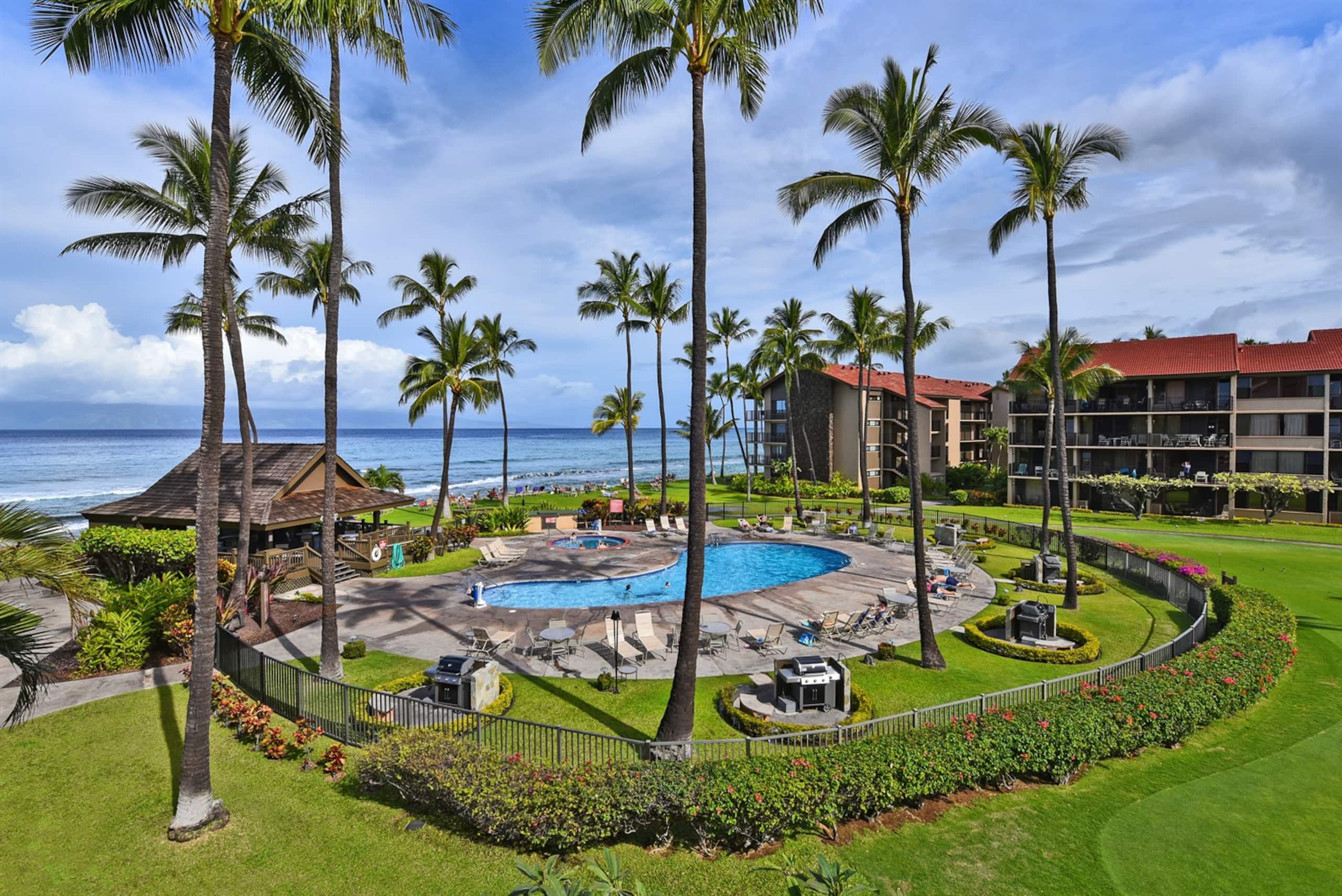Condo in Lahaina · ★4.63 · 2 bedrooms · 3 beds · 2 baths - Image 32