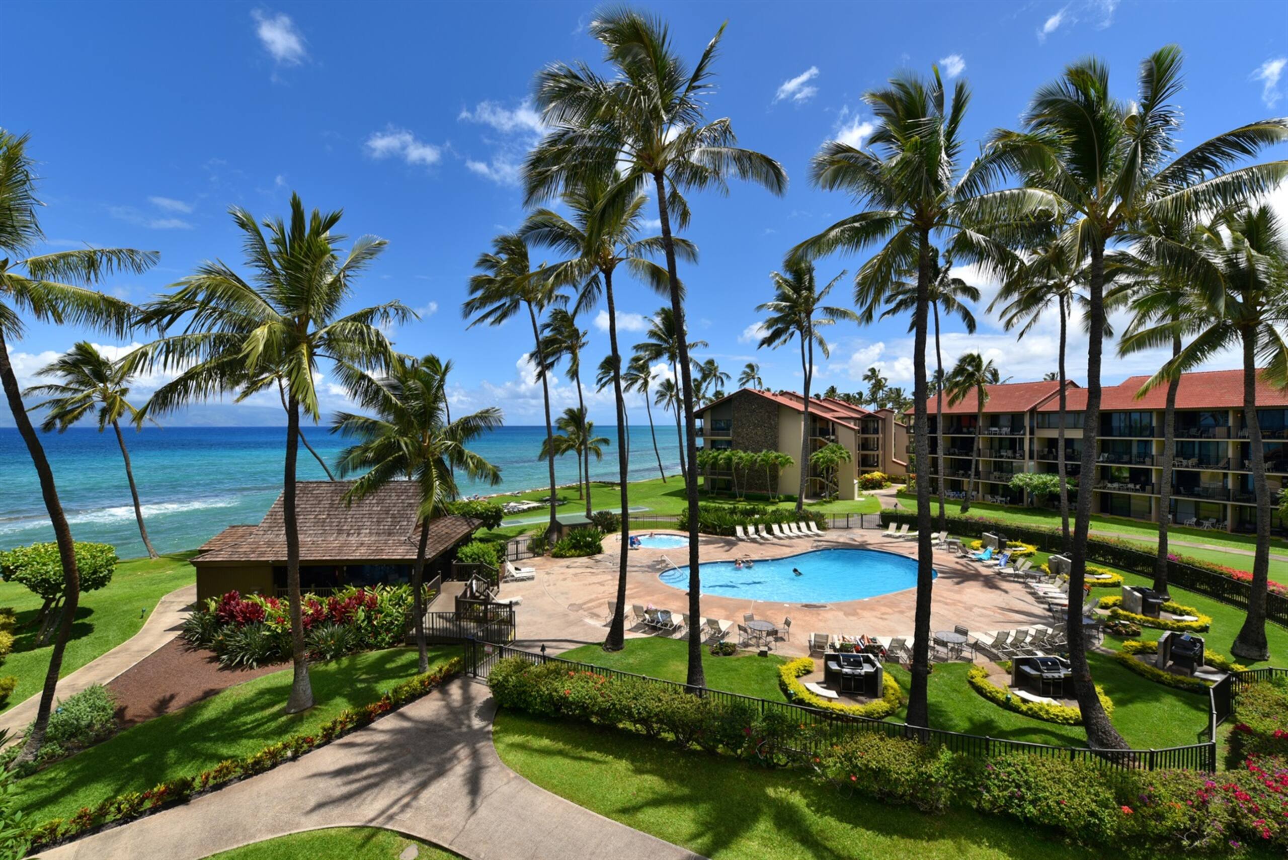 Condo in Lahaina · ★4.63 · 2 bedrooms · 3 beds · 2 baths - Image 38