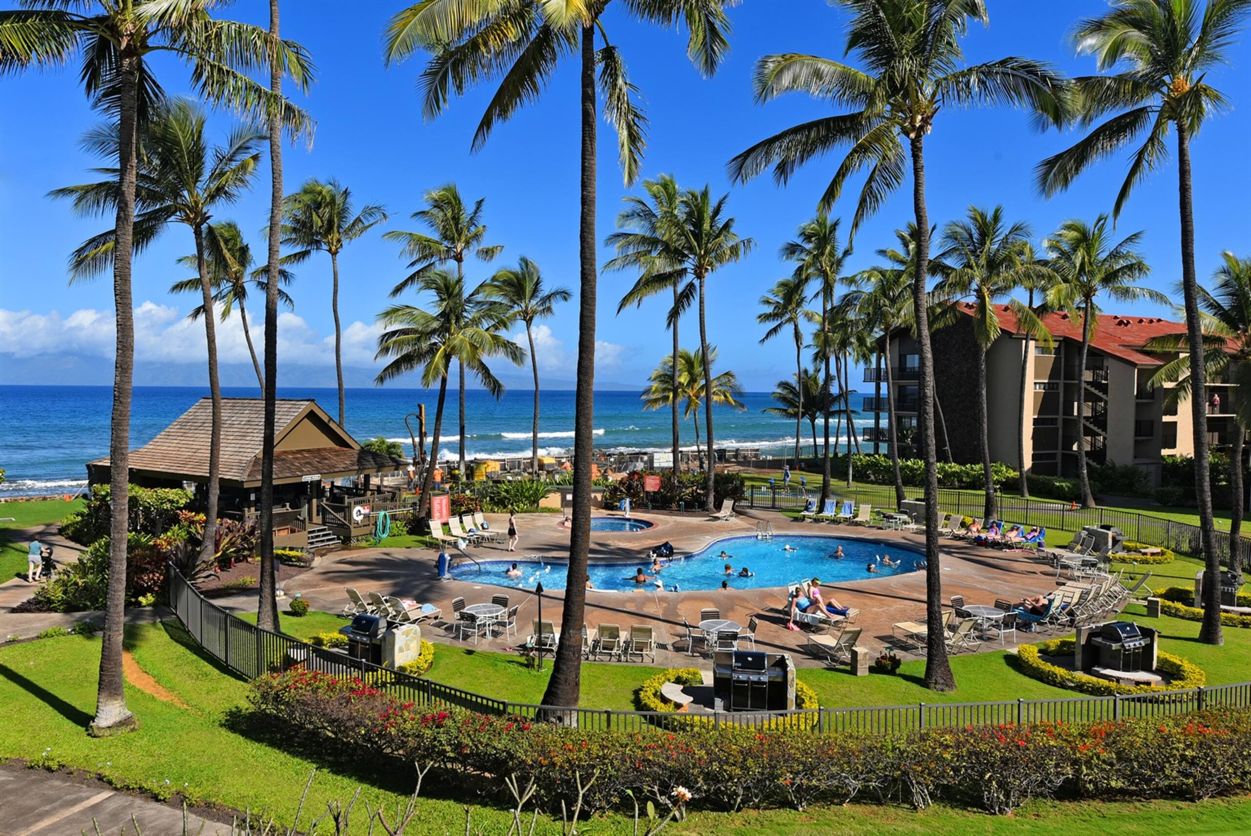 Condo in Lahaina · ★4.63 · 2 bedrooms · 3 beds · 2 baths - Image 37