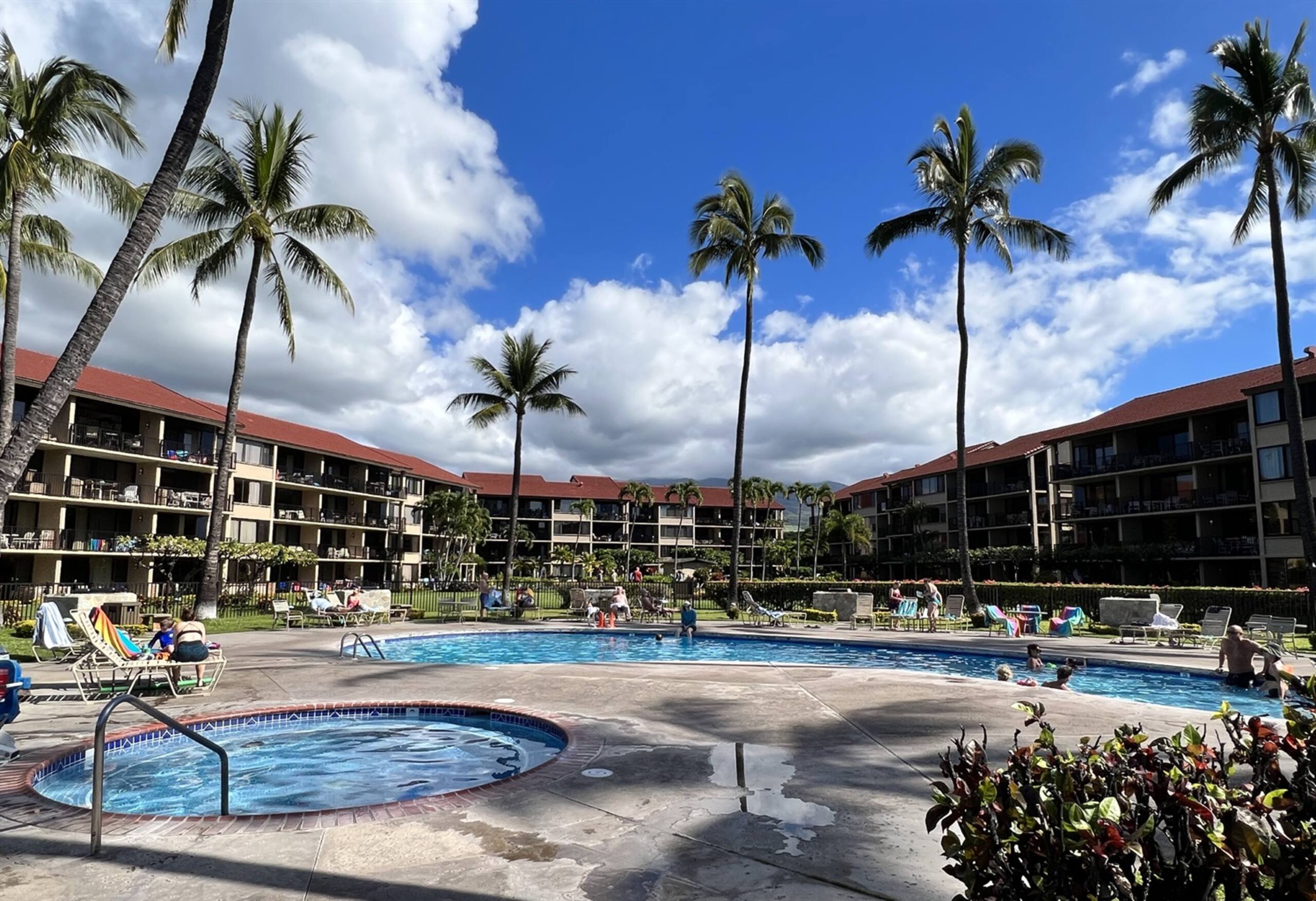 Condo in Lahaina · ★4.63 · 2 bedrooms · 3 beds · 2 baths - Image 48