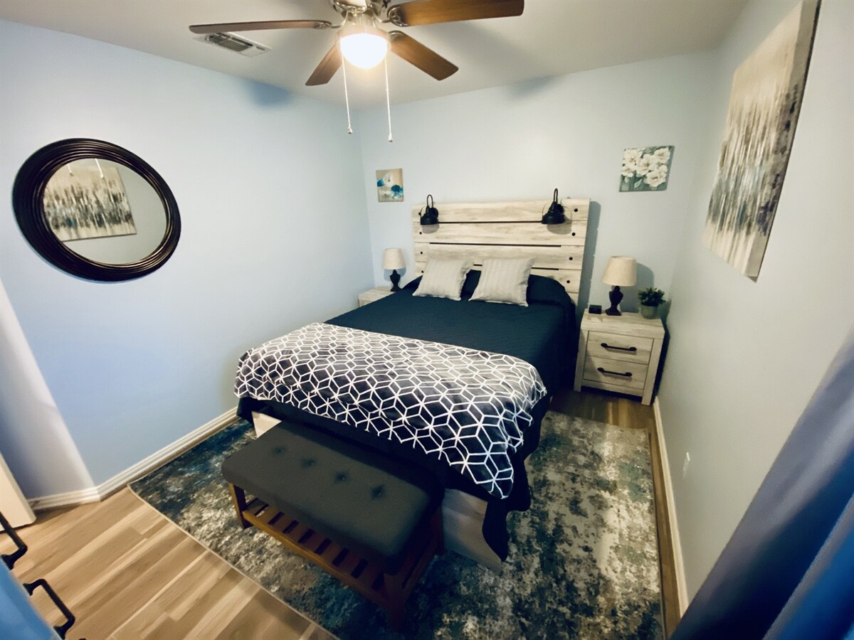 Guest Room 2: Queen Bed w/ Smart TV