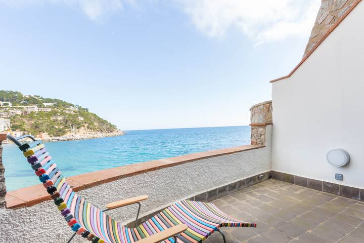 1mirad 01 – Beautiful house renovated with great t gallery image 4