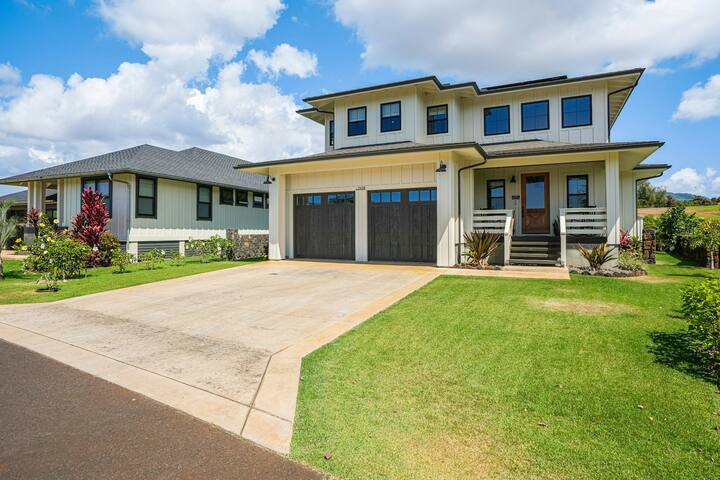 Luxe 3BR Golf Course View | Pool | Hot Tub