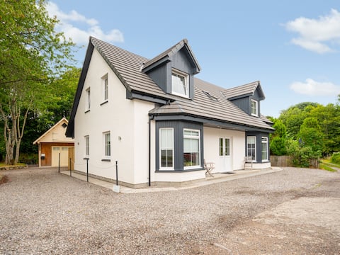 Loch Ness House by Interhome