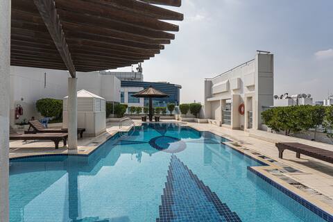 Cheerful Apt With Stunning Views in Port Saeed