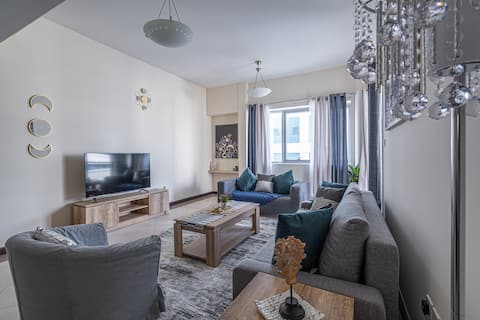 Successful Airbnb property: Large Apt in the Heart of Deira Near Clocktower in Port Saeed