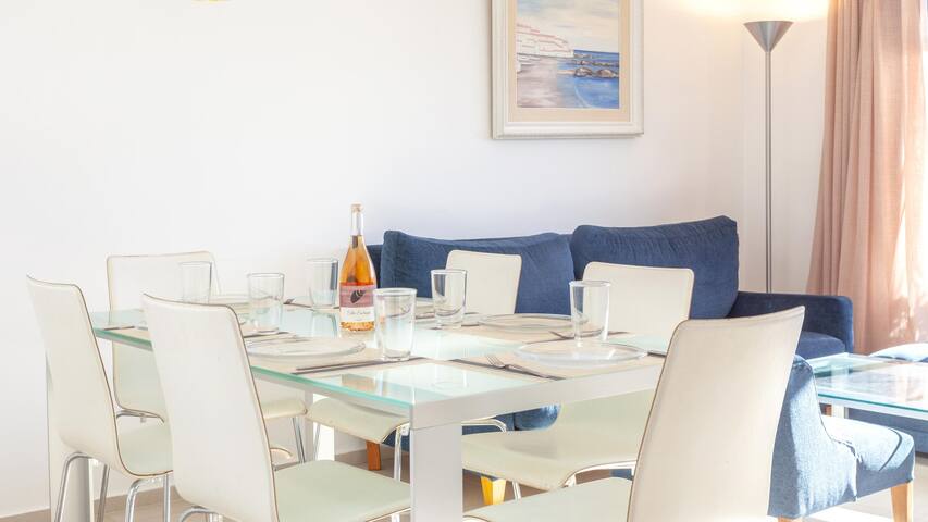 capdevila – apartment with sea views – llafranc-co gallery image 4