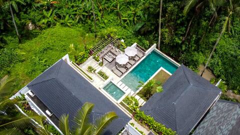 La Jungle 3BR Exotic Hideaway Jungle Villa in Ubud
