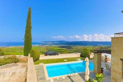Villa Styliani: Panoramic Views, Pool, away