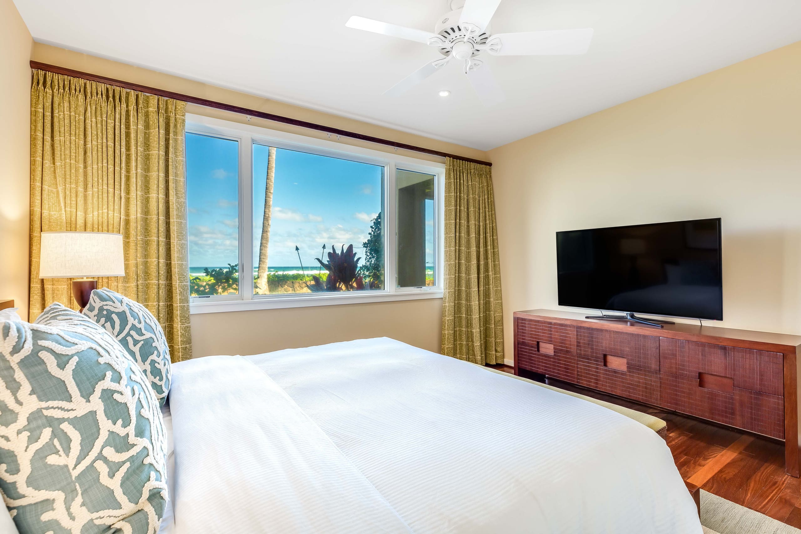 Condo in Kahuku · ★4.92 · 3 bedrooms · 3 beds · 2 shared baths - Image 14