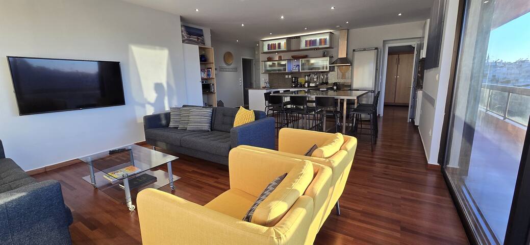 Acropolis SkyVilla • 7BR Penthouse & Terrace Views gallery image 4